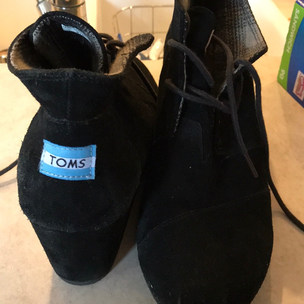 Toms desert wedge